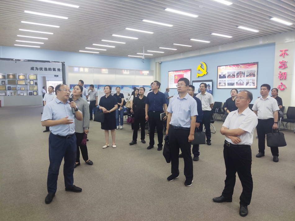 2024年7月17日，市國資委系統(tǒng)在公司開展“三組聯(lián)建”現(xiàn)場觀摩1（公司展廳）_副本